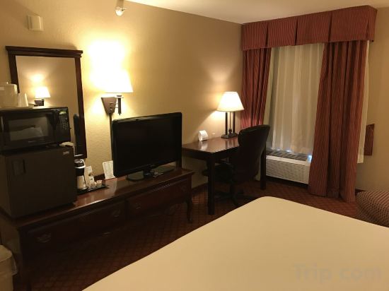 Фото Holiday Inn Express Metropolis, an Ihg Hotel