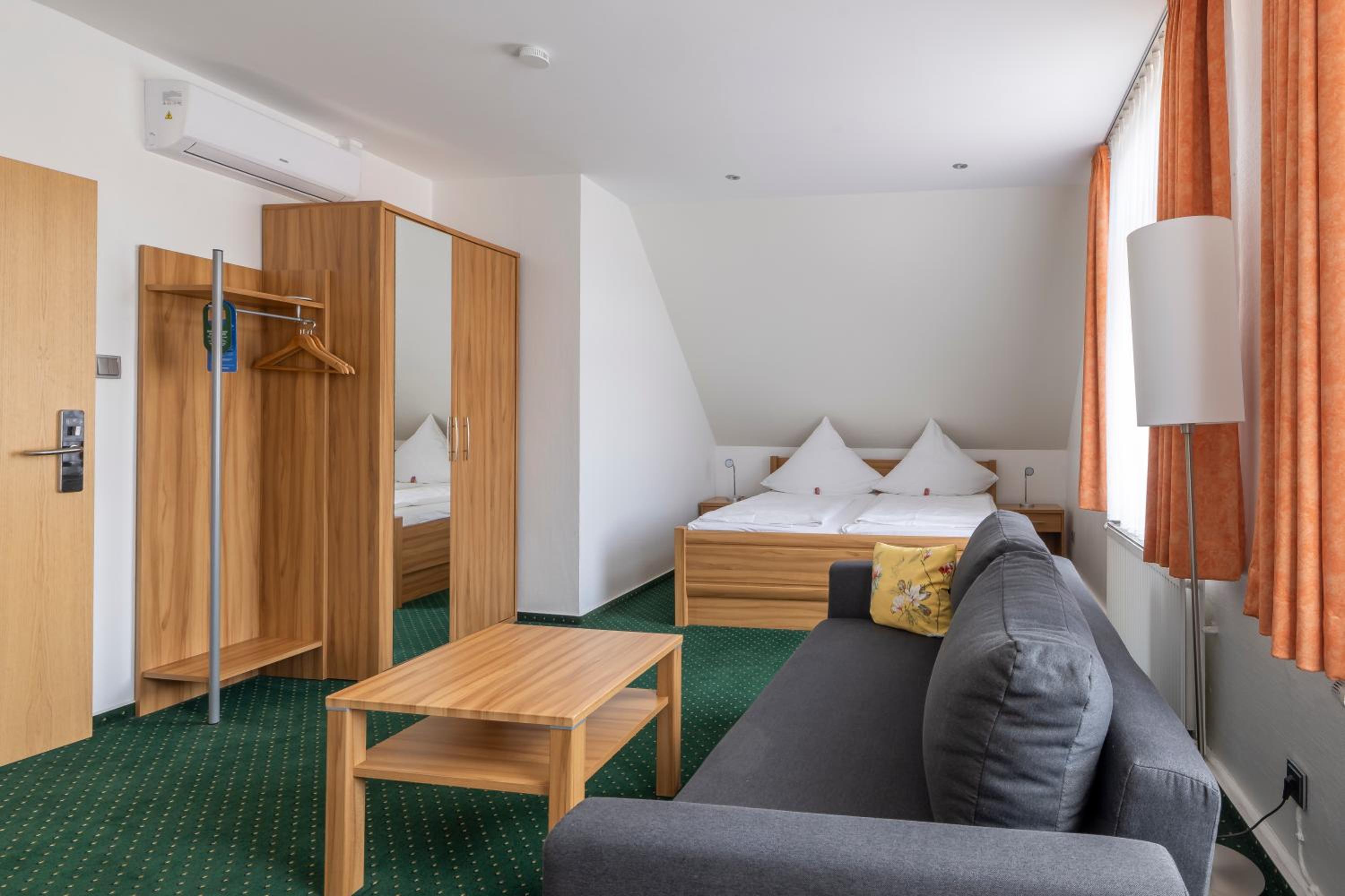 Фото Hotel Schaper