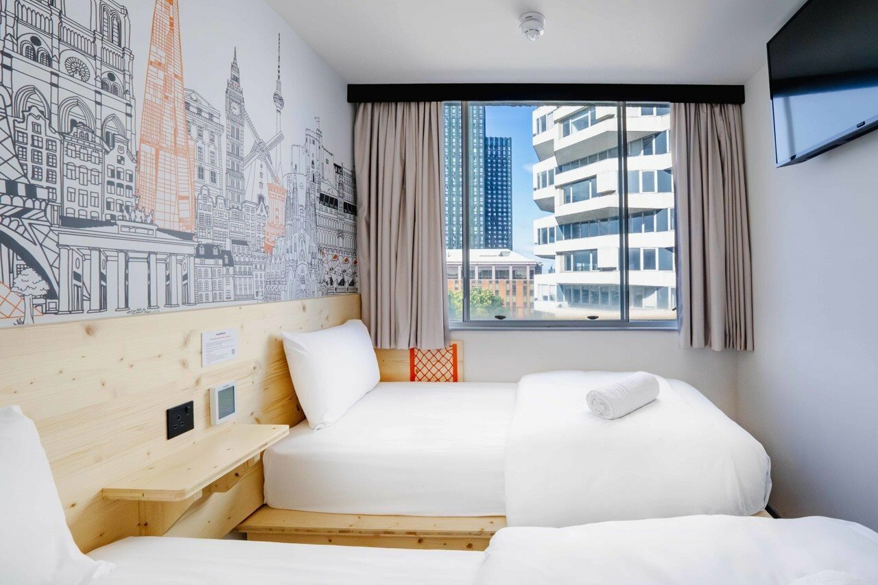 Фото EasyHotel London Croydon