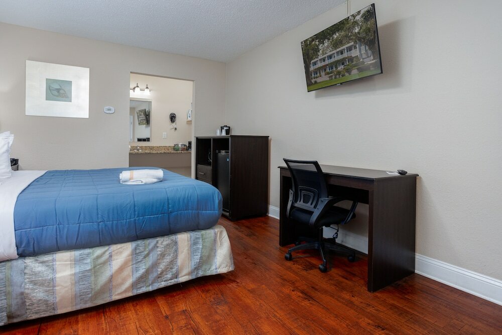 Фото Southern Oaks Inn