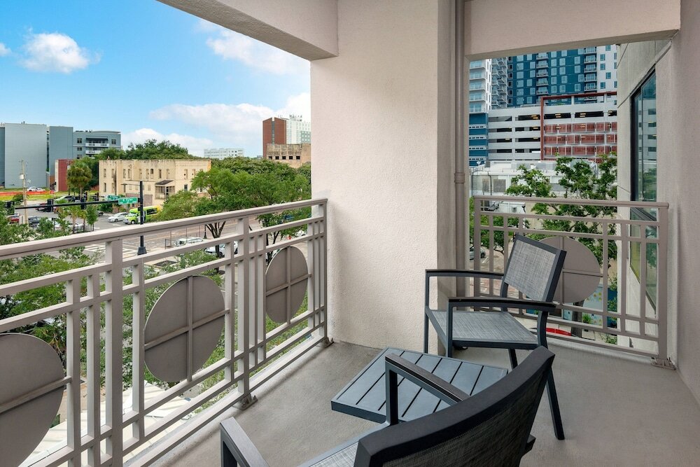 Фото Courtyard by Marriott Tampa Downtown