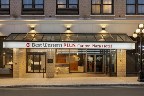 Внешний вид отеля Best Western Plus Carlton Plaza в Виктории, фото 3