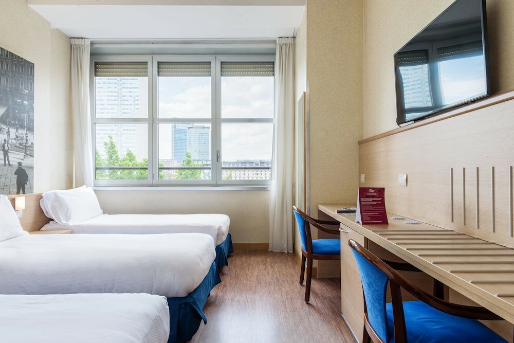 Фото B&b Hotel Milano Aosta