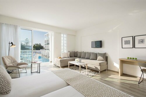 Гостиница Sofianna Resort & SPA в Пафосе