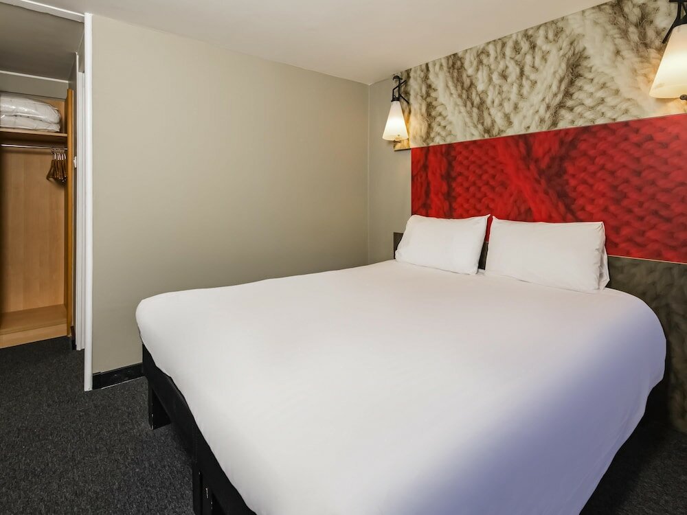 Фото Ibis Plymouth