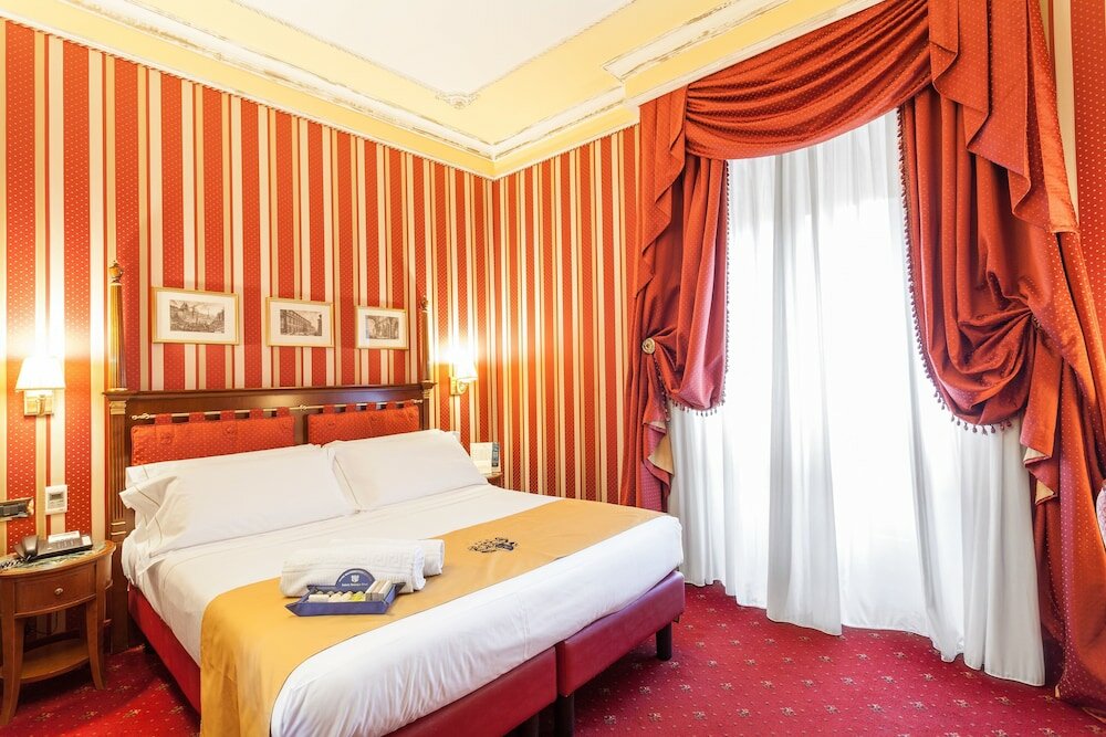 Фото Hotel Manfredi Suite in Rome