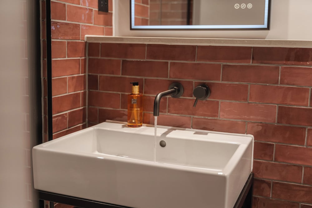 Фото CoDE Pod – The CoURT - Edinburgh