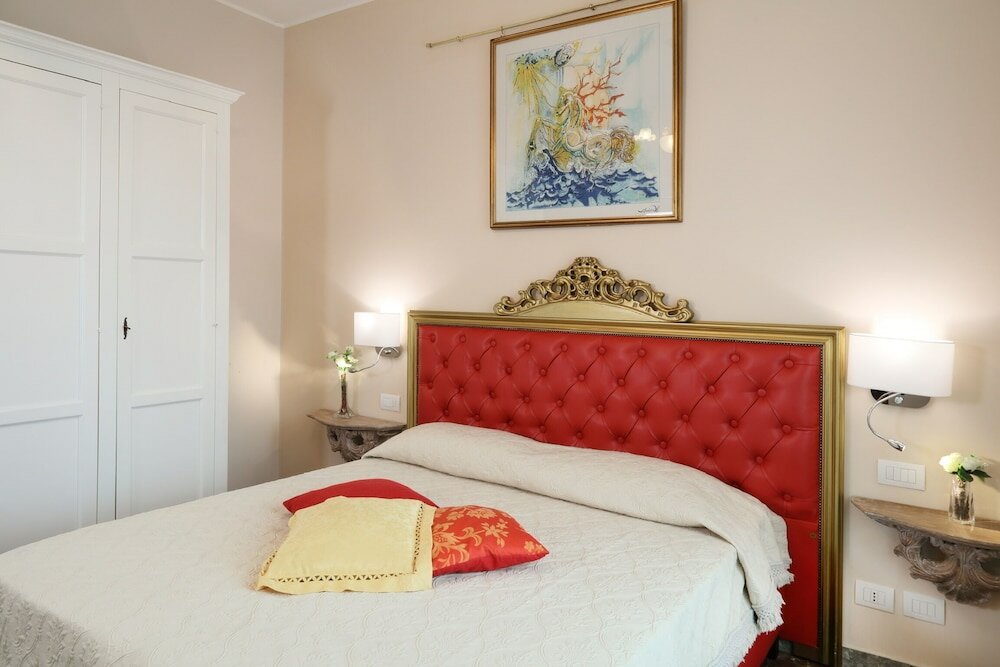 Фото Porta Di Mezzo Luxury B&b