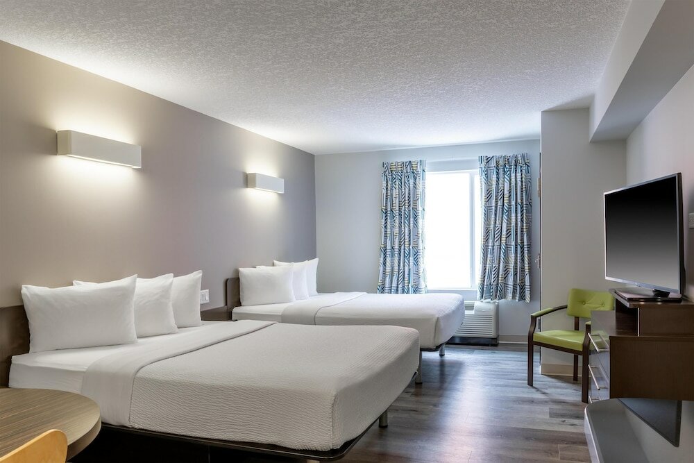 Фото Motel 6 Airdrie, Ab