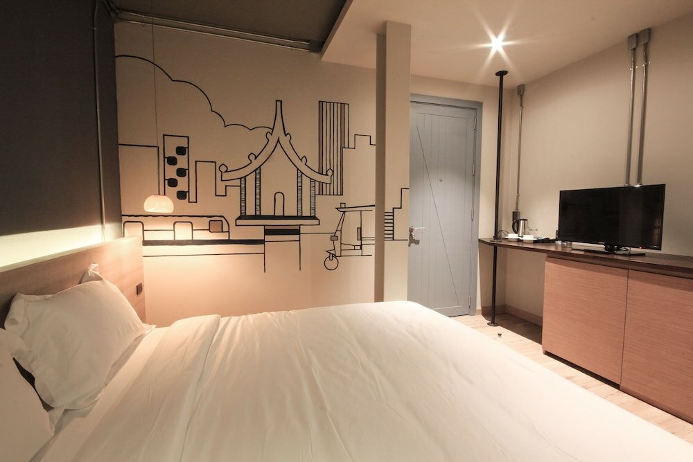 Фото Tha City Loft Hotel