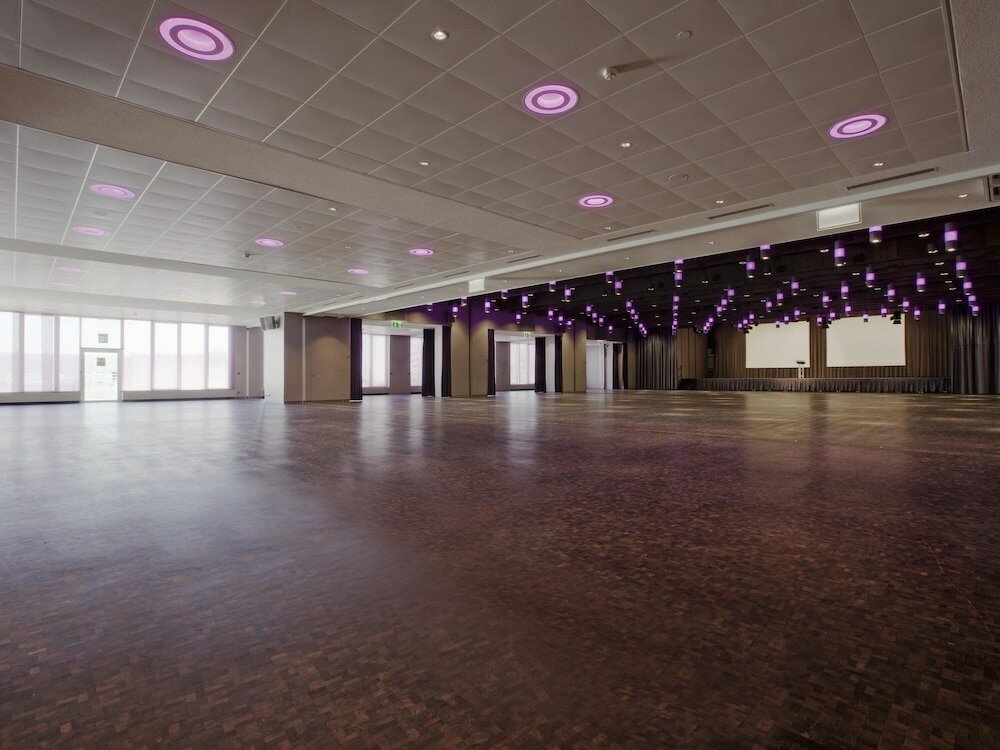 Фото Mövenpick Hotel Zürich Regensdorf