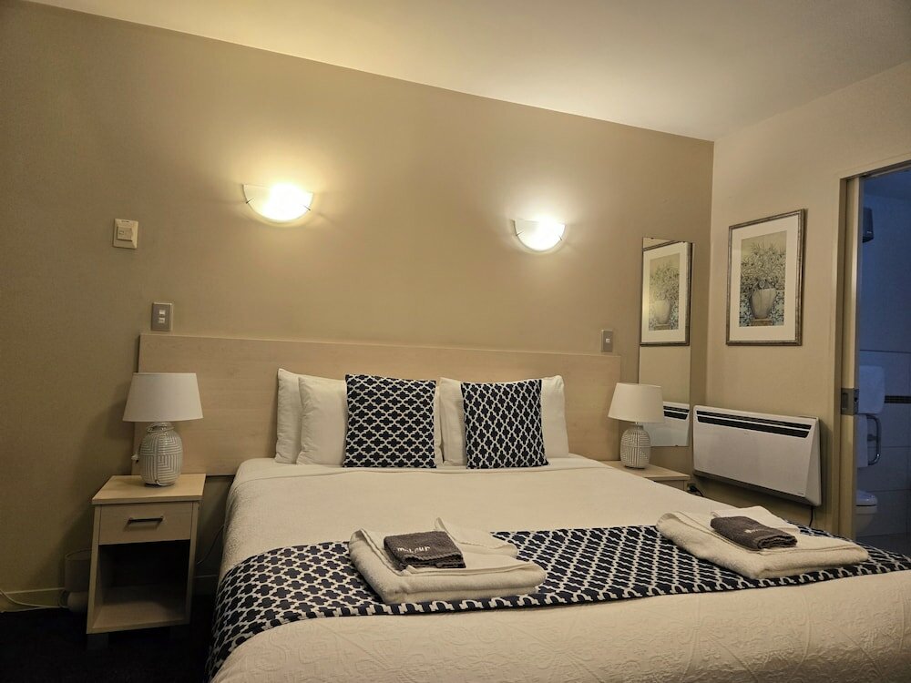 Фото 162 Kings of Riccarton Motel