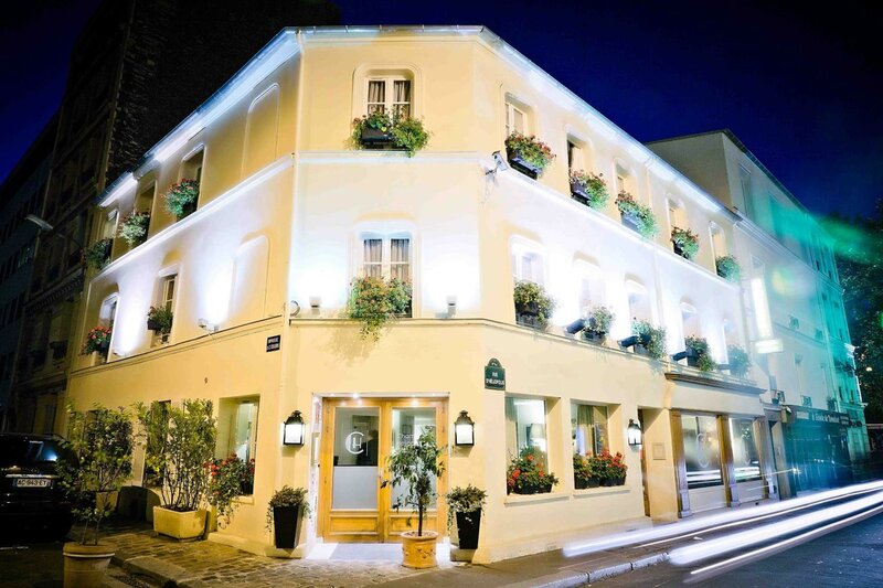 Гостиница Hotel Champerret Heliopolis в Париже