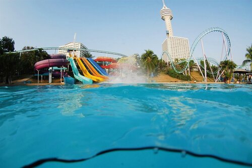 Гостиница Ambrosial Suites в Паттайе