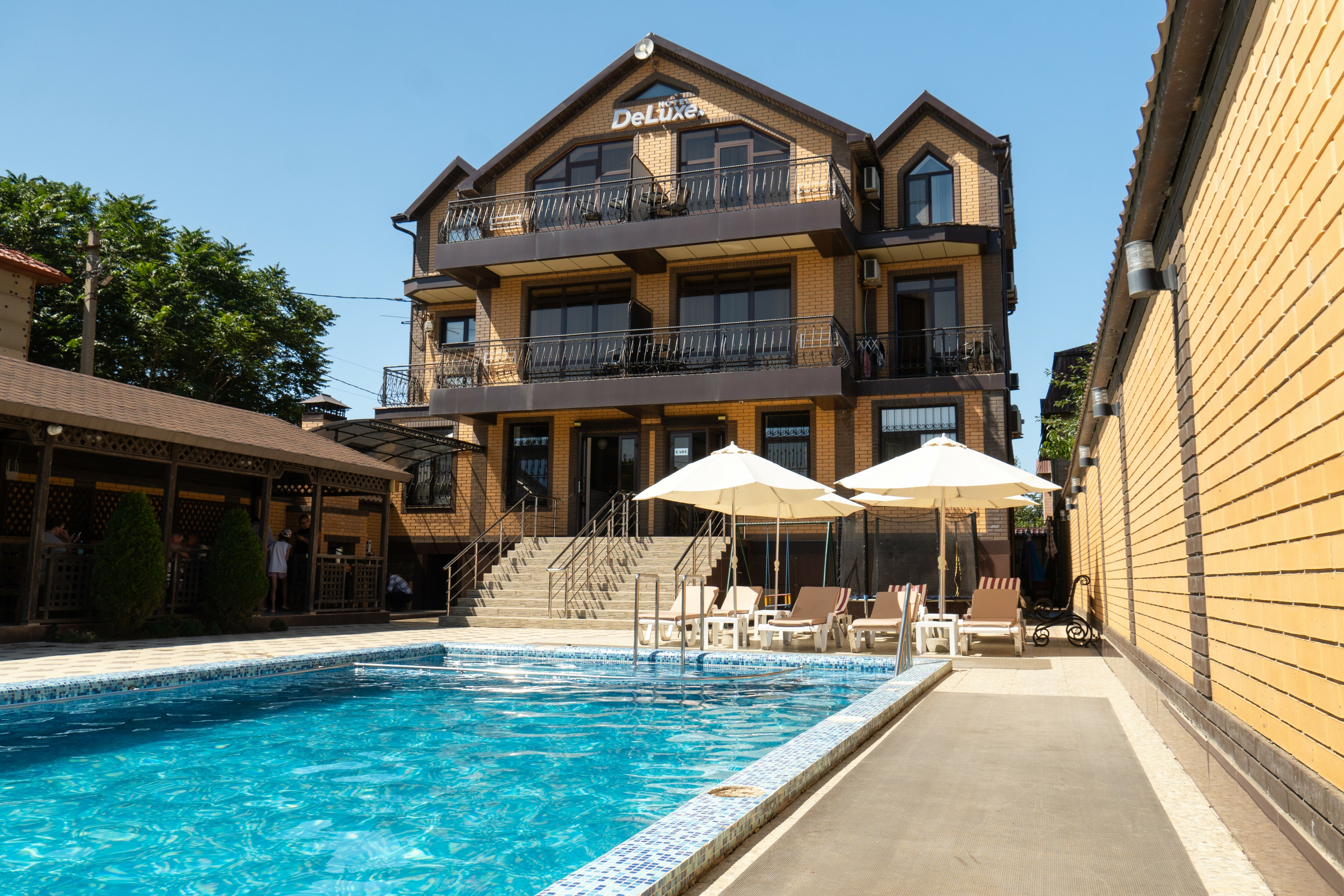 Фото отеля 2