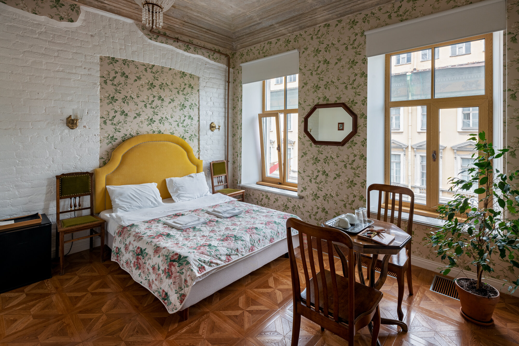 Фото отеля 2