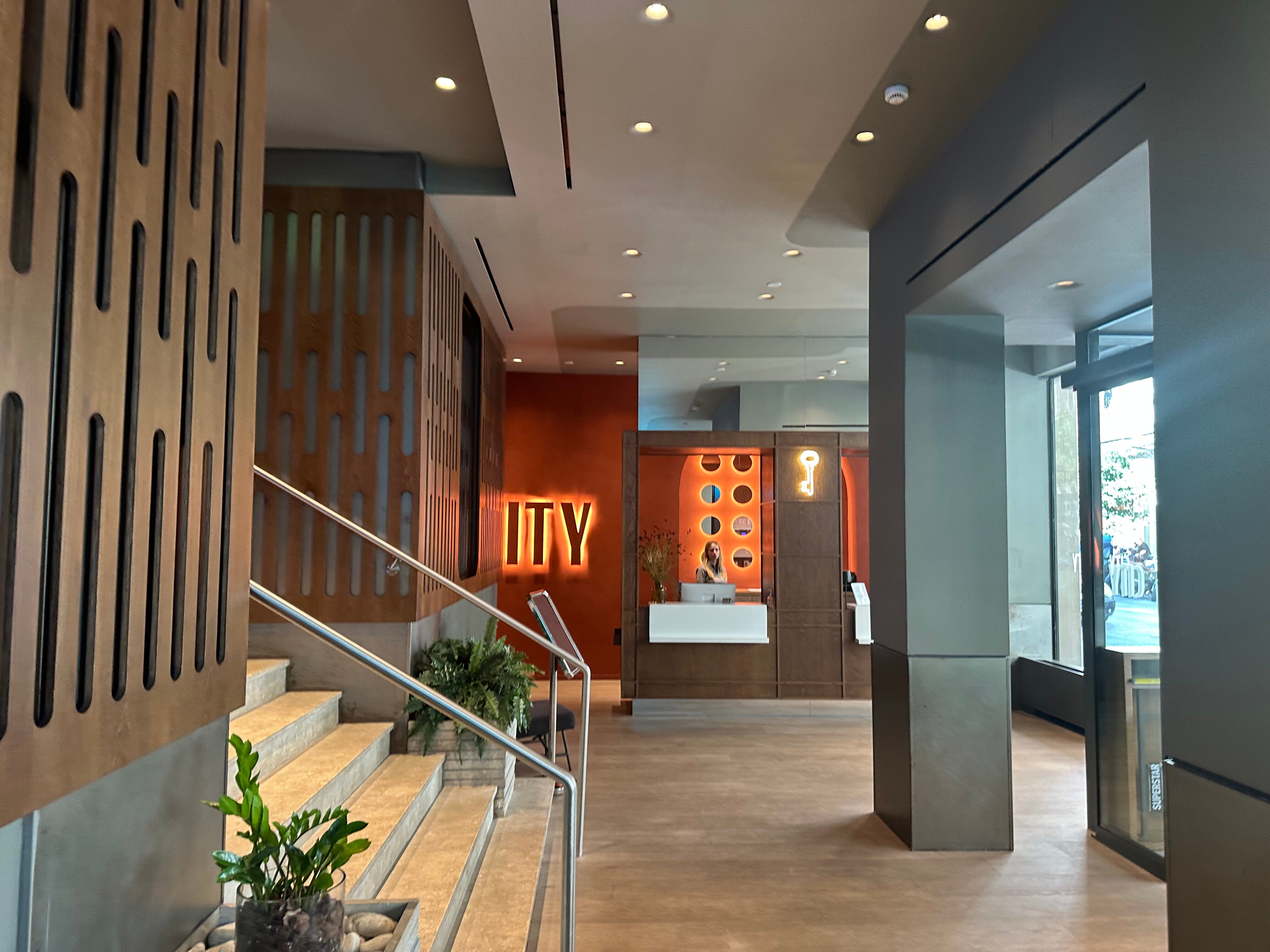 Фото City Hotel