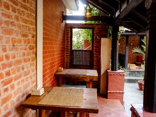 Фото Hotel Ganesh Himal