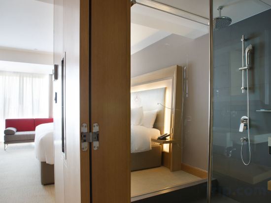 Фото Novotel Yangon Max