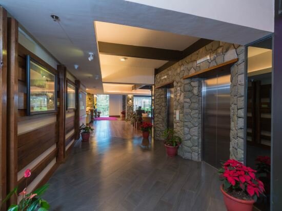 Фото Grand Sierra Pines Baguio