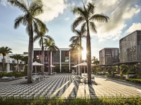 Фото Long Beach A Sun Resort