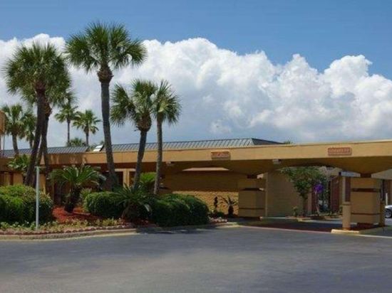Фото Quality Inn & Suites Gulf Breeze Bayside near Pensacola Beach