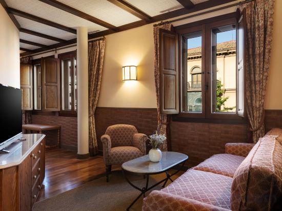 Фото Hotel Palacio de Santa Paula, Autograph Collection