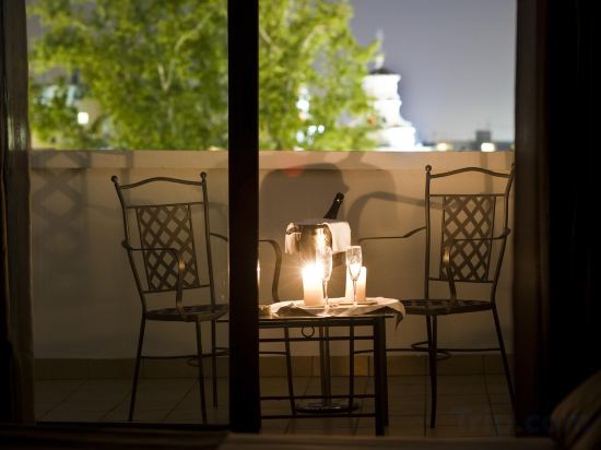 Фото Catalonia Conde de Floridablanca