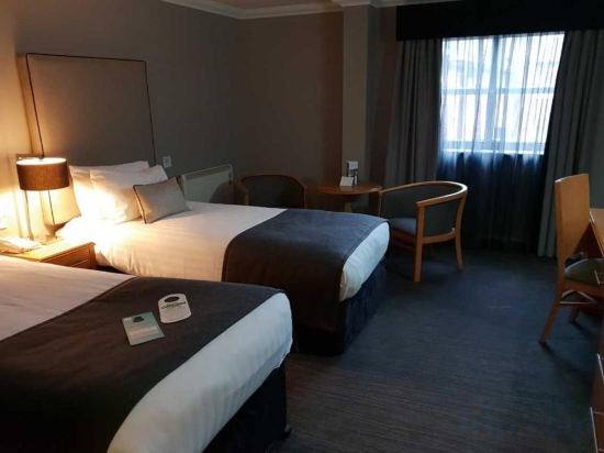 Фото Worcester Whitehouse