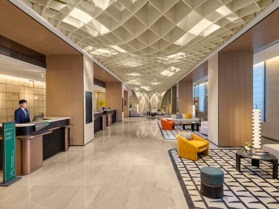 Фото Holiday Inn Shanghai Pudong Airport