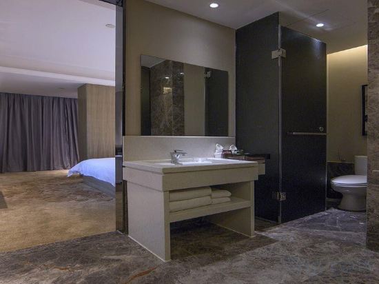 Фото Paco Business Hotel Guangzhou Tianpingjia Metro Branch