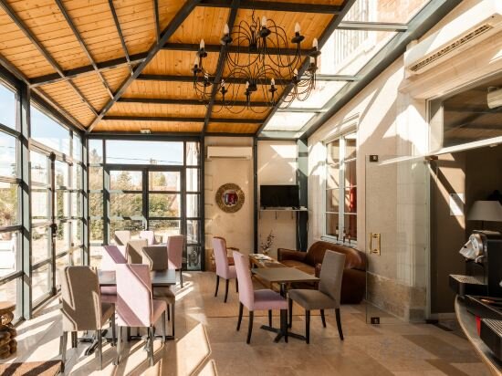 Фото Hôtel & SPA du Domaine des Thômeaux, The Originals Relais