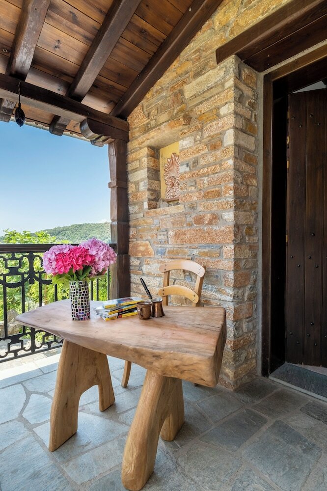 Фото Palios Stathmos