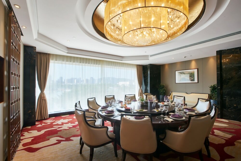 Фото Lakeside Hotel Xiamen Airline