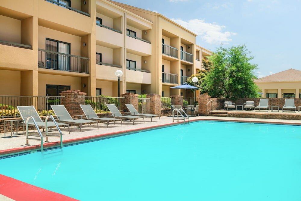 Фото Courtyard by Marriott Little Rock West