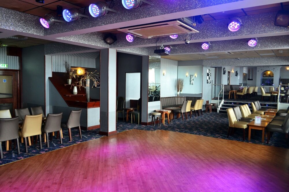 Фото Lyndene Hotel