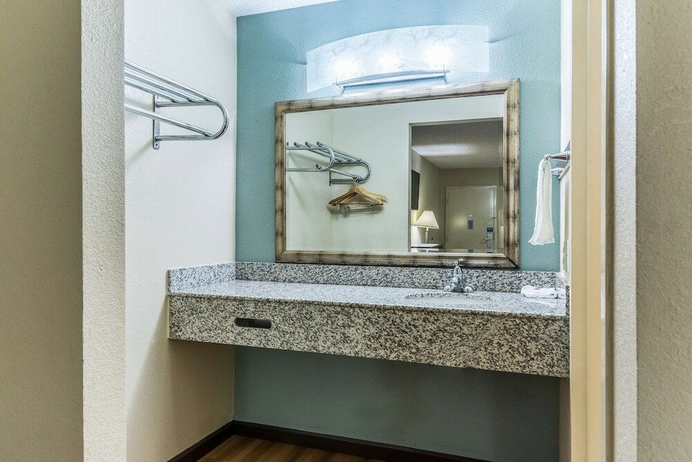 Фото Motel 6 Kenly, Nc