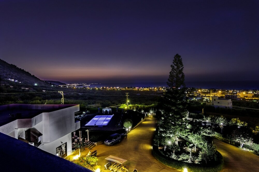 Фото Hotel Matheo Villas & Suites