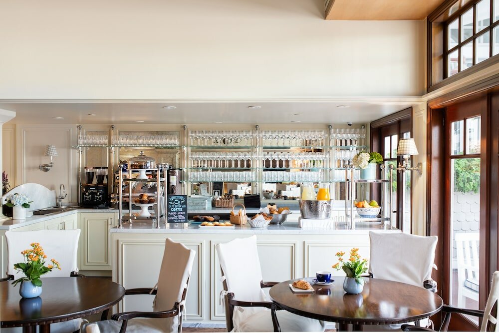 Фото Shutters on the Beach