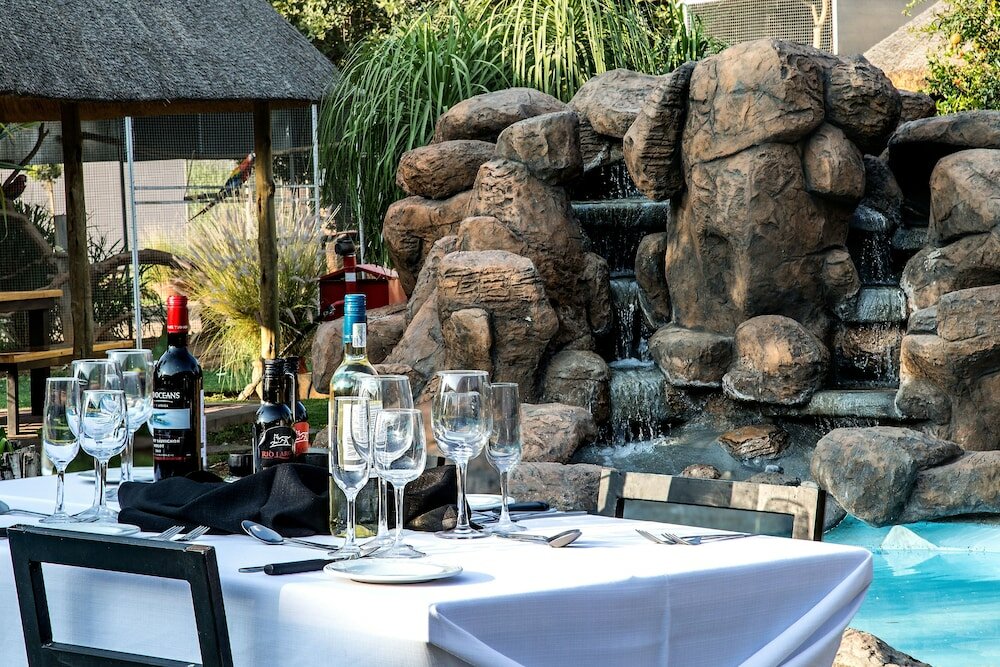 Фото C'est Si Bon Hotel