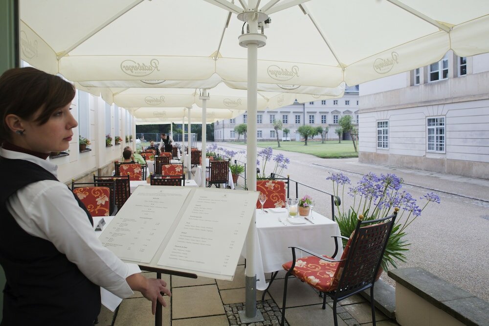 Фото Schloss Hotel Dresden-Pillnitz