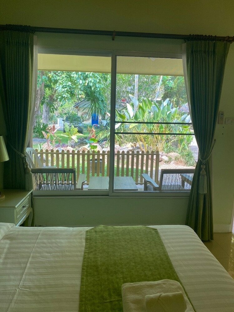 Фото Baanplaidoi Resort