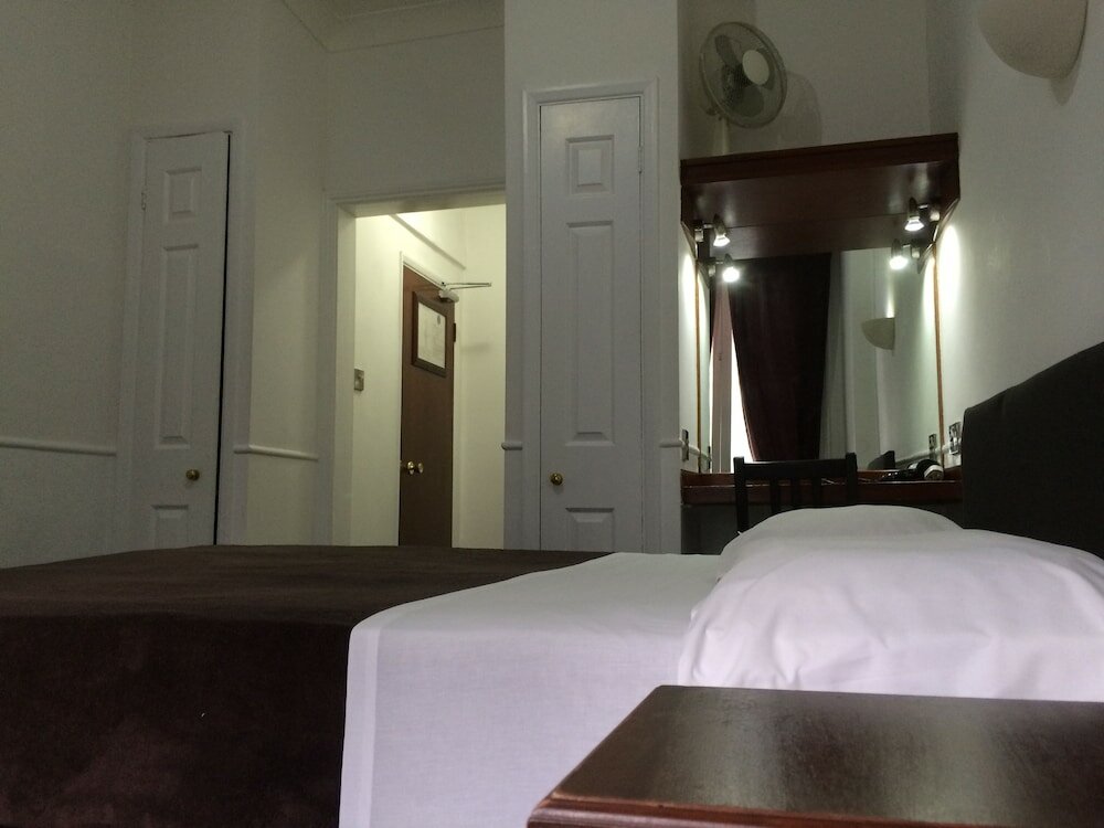 Фото London Continental Hotel