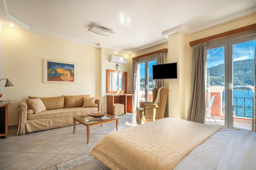 Фото Отель Samos City