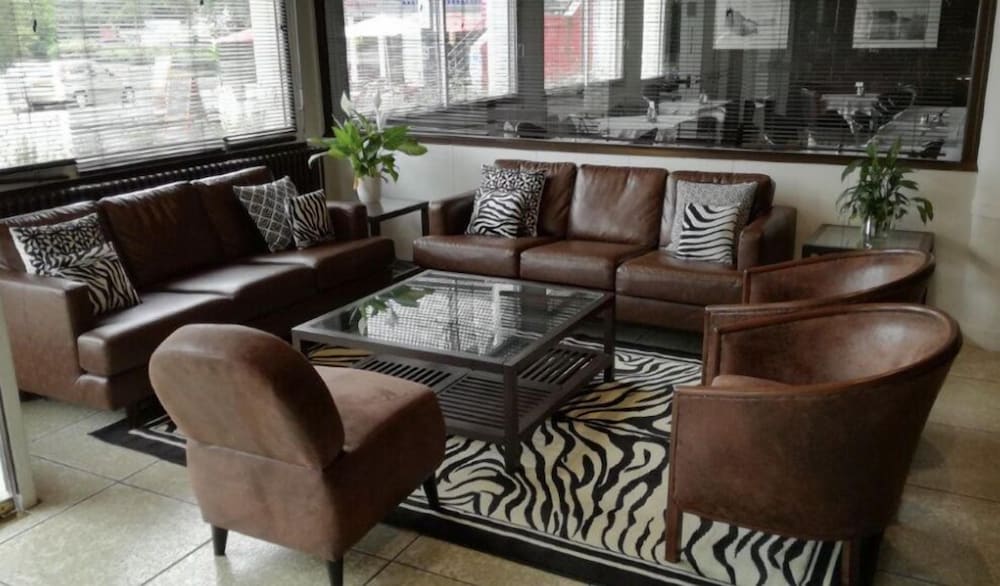 Фото Adonis Lourdes - Notre Dame de la Sarte