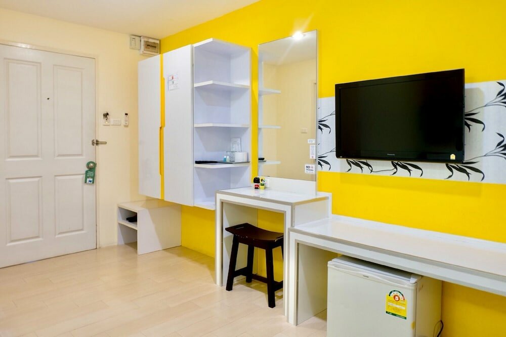 Фото The Konnect Hotel