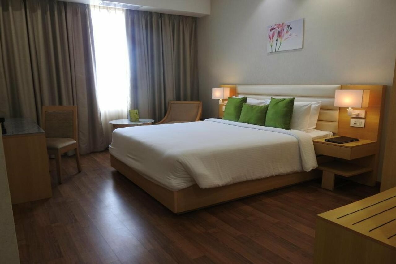 Фото Pushkara Sarovar Portico Dibrugarh