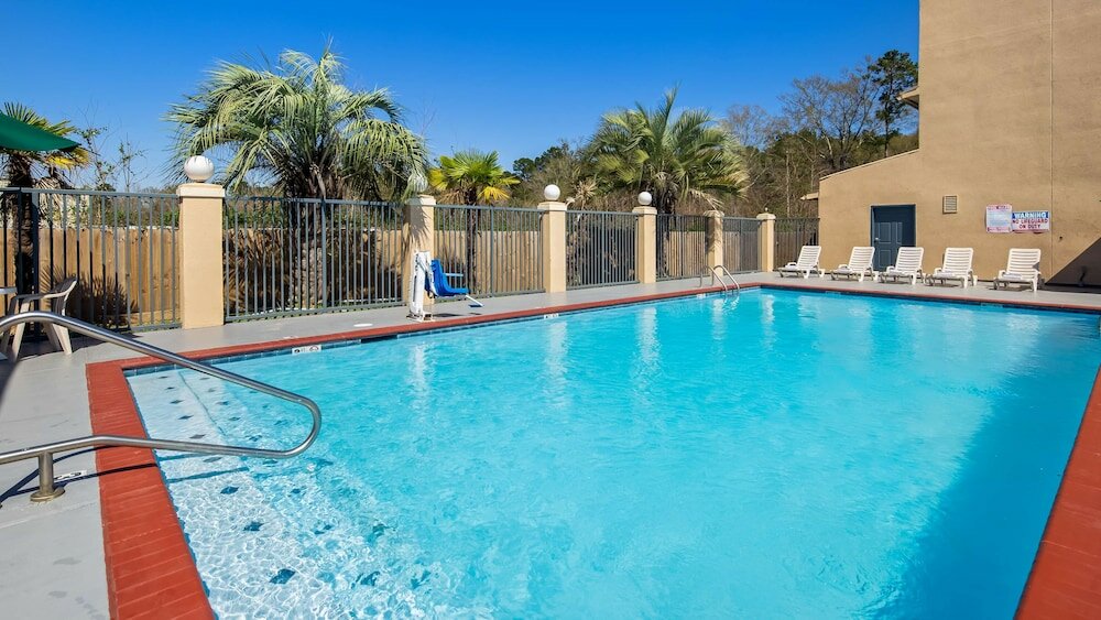 Фото SureStay Plus Hotel by Best Western Hammond