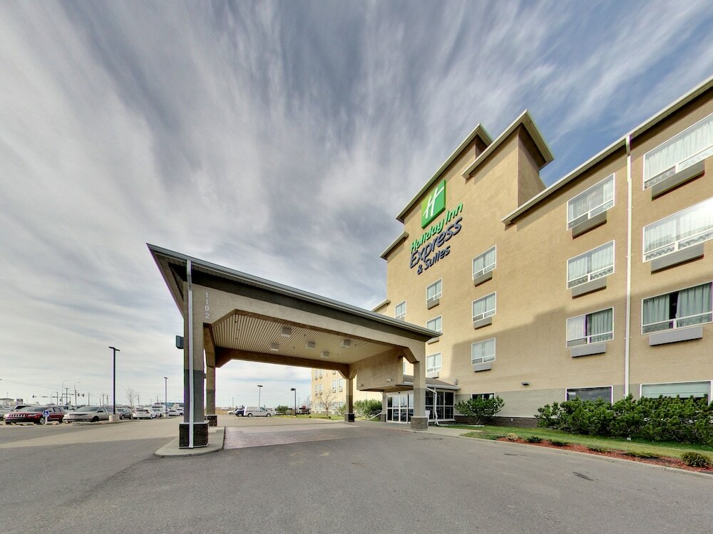 Фото Holiday Inn Express Edmonton-International Airport