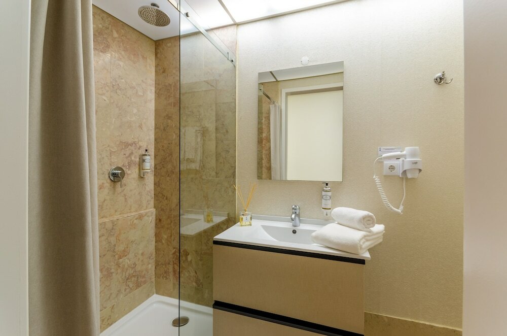 Фото Lx51 Studios & Suites Lisbon Center